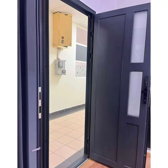 Hőszigetelt aluminium bejárati ajtó, átlátszó tele üveges kivitelben 1000  x 2100 mm