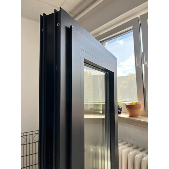 MS75-es sorozatú hőszigetelt aluminium ablak, dupla szárny, 2 rétegű üvegezés, egyedi méretben