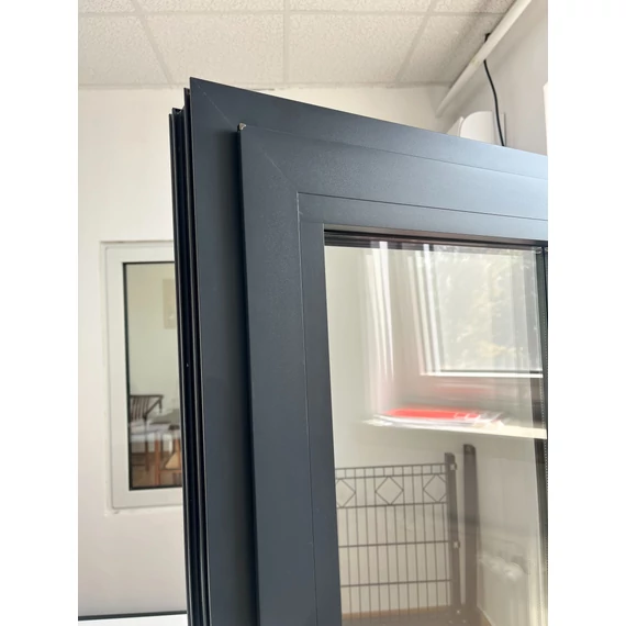 MS75-es sorozatú hőszigetelt aluminium ablak, dupla szárny, 2 rétegű üvegezés, egyedi méretben
